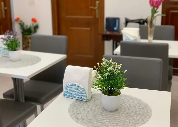 Mary Louise * Ρώμη